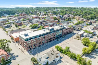 21 Matchedash Street S 101, Orillia, On L3v 4w4