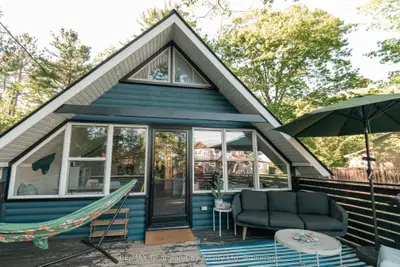 8 Sunrise Court, Tiny, On L9m 0h2