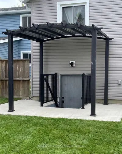 52a Janice Drive, Barrie, On L4n 5n4