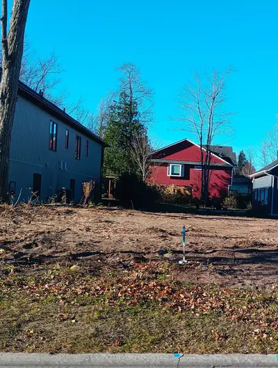 132 58th Street S Part 2, Wasaga Beach, On L9z 2z1