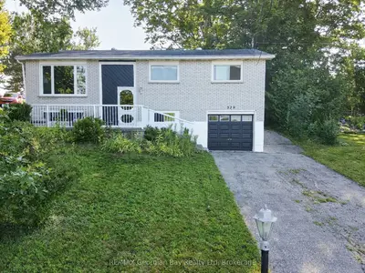 Detached in Penetanguishene
