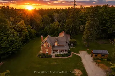 3744 Flos 4 Road W, Springwater, On L0m 1s0
