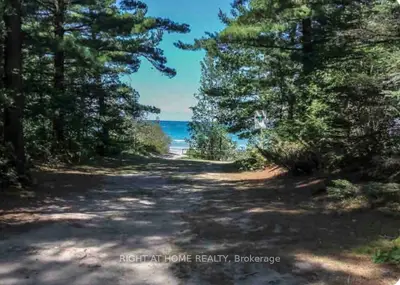 27 BALMORAL Avenue, Tiny, ON L0L 1P0