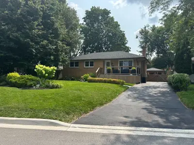 23 Northpark Road, Barrie, On L4m 2j5
