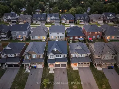 61 Tracey Lane, Collingwood, On L9y 3v2