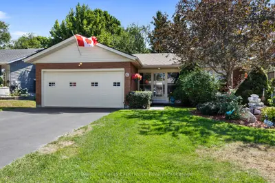 6 Bonaventure Place, Penetanguishene, On L9m 1j3