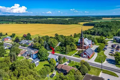 328 Lafontaine Road W, Tiny, On L9m 0h1