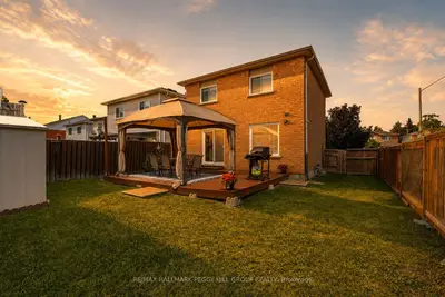 35 Victorway Drive, Barrie, On L4n 9l3