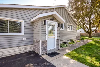 25 LUCY Street, Penetanguishene, ON L9M 1K7