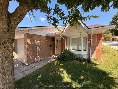 696 King Street 72, Midland, On L4r 5b7