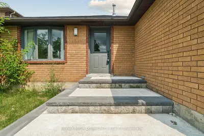 84 Irwin Drive Main Floor, Barrie, On L4n 7a8