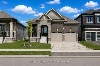 17 Union Boulevard, Wasaga Beach, On L9z 0m6