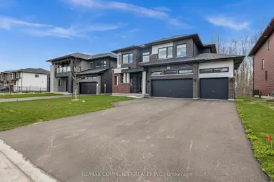 3169 Searidge Street, Severn, On L3v 0y4