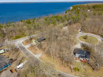 7 Oneida Crescent, Tiny, On L9m 0b2