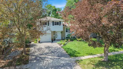 35 Jills Court, Barrie, On L4m 4l6