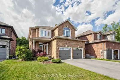 35 Auburn Court, Barrie, On L4n 6g9