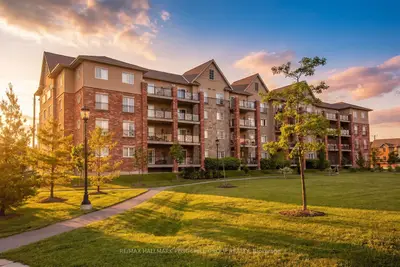 39 FERNDALE Drive S 112, Barrie, ON L4N 5T5