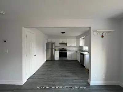 261 Wellington Street E Main, Barrie, On L4m 2e4