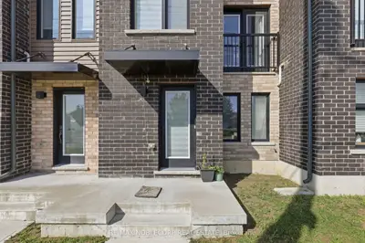 51 Fairlane Avenue, Barrie, On L9j 0n1