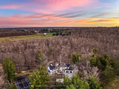 1359 Old Barrie Road E, Oro-medonte, On L0l 1t0