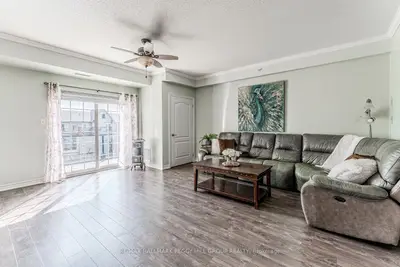 40 Ferndale Drive S 402, Barrie, On L4n 2l3
