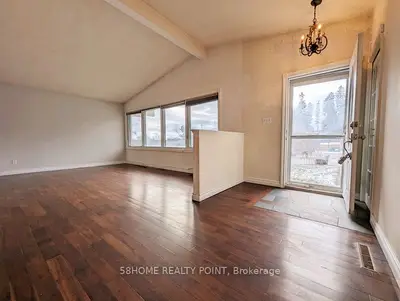 11 St Vincent Street, Barrie, On L4m 3y3