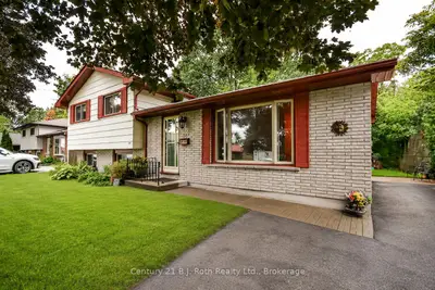 299 Bay Street, Orillia, On L3v 3x2