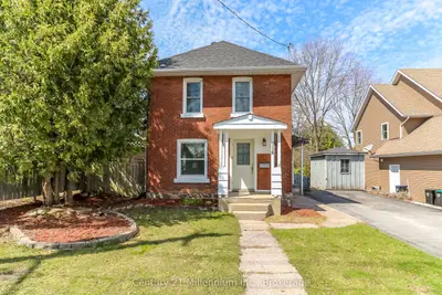 756 Quebec Street, Midland, On L4r 1e8