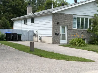 33 BEAUMAUR Drive, Penetanguishene, ON L9M 1V7