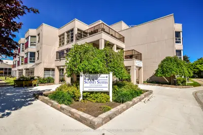49 Raglan Street 102, Collingwood, On L9y 4x1