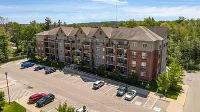 43 Ferndale Drive S 302, Barrie, On L4n 5w6