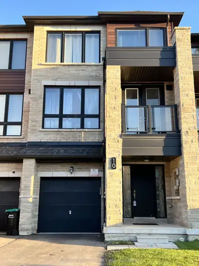 10 Blue Forest Crescent, Barrie, On L0j 0n3