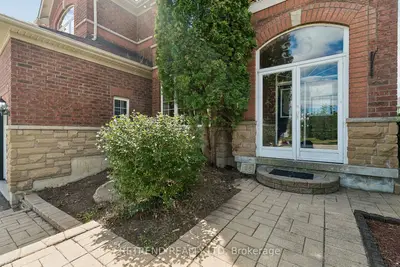 36 Sandringham Drive, Barrie, On L4n 0j9