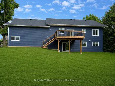 146 Mary Street, Clearview, On L0m 1g0