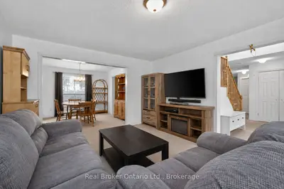 11 Campbell Court, Springwater, On L0l 1v0
