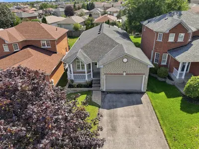 7 Stanley Street, Barrie, On L4m 6v2