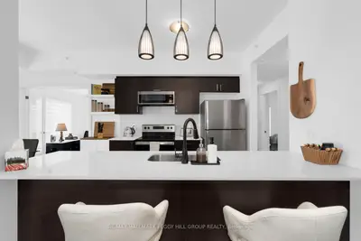 10 Culinary Lane 602, Barrie, On L9j 0k2