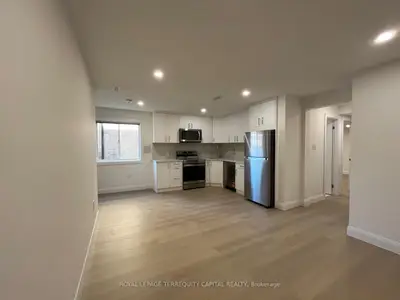 63 River Ridge Road 1, Barrie, On L4n 7e8