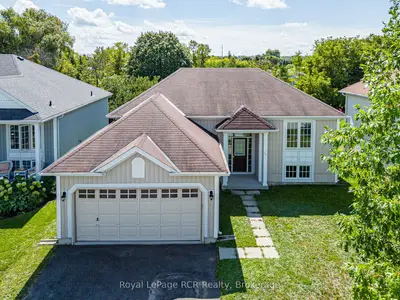 252 Spruce Street, Clearview, On L0m 1s0