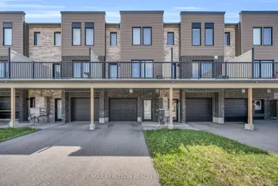 59 Fairlane Avenue, Barrie, On L9j 0n1