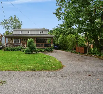 247 Poplar Avenue, Tay, On L0k 1r0