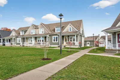 16 Samantha Lane, Midland, On L4r 0h4