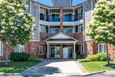 16 Westbury Road 202, Wasaga Beach, On L9z 0b8