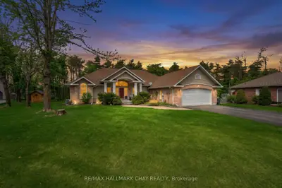 16 Chestnut Lane, Oro-medonte, On L0l 2l0