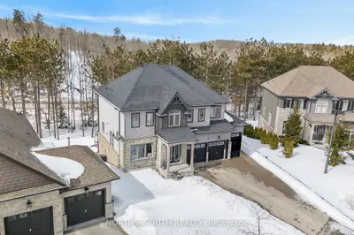 4 Boville Court, Oro-medonte, On L0l 2l0