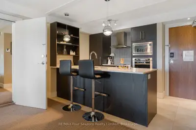 9 Harbour Street E 6210/6212, Collingwood, On L9y 5c5