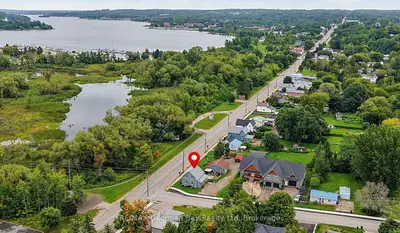 154 ROBERT Street W, Penetanguishene, ON L9M 1P8