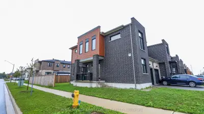 92 Fairlane Avenue, Barrie, On L9j 0m9