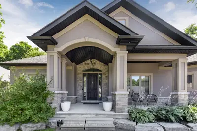 25 Heron Boulevard, Springwater, On L0l 1y3