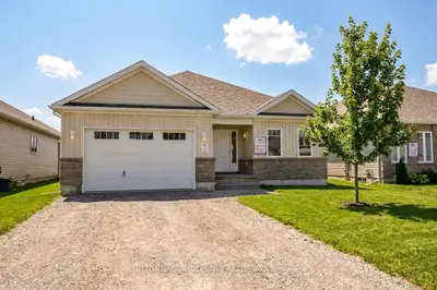 47 Harold Avenue, Severn, On L0k 1e0